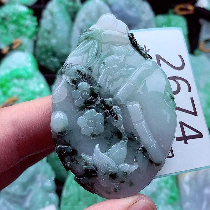 翡翠未镶嵌吊坠(不含链)