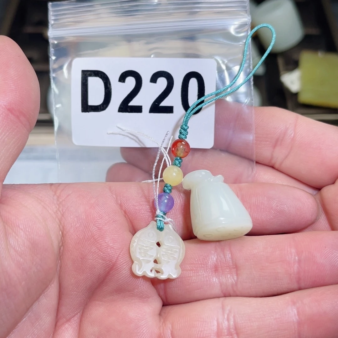 老***活和田玉未镶嵌颈饰