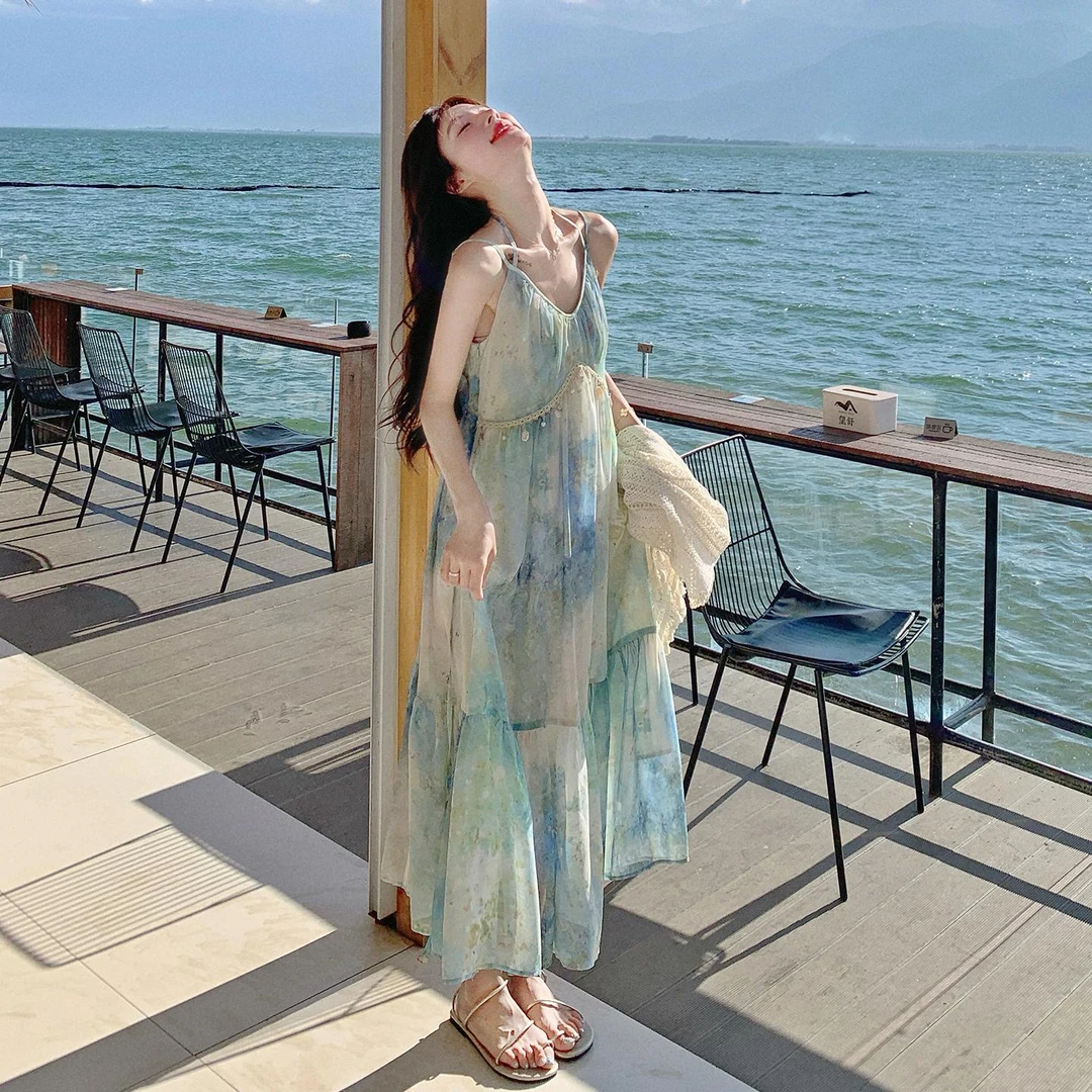 波西米亚印花雪纺吊带连衣裙女夏巨好看海边度假开衫长裙两件套装
