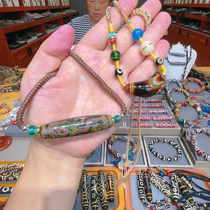 未镶嵌玛瑙/玉髓珠宝奇石