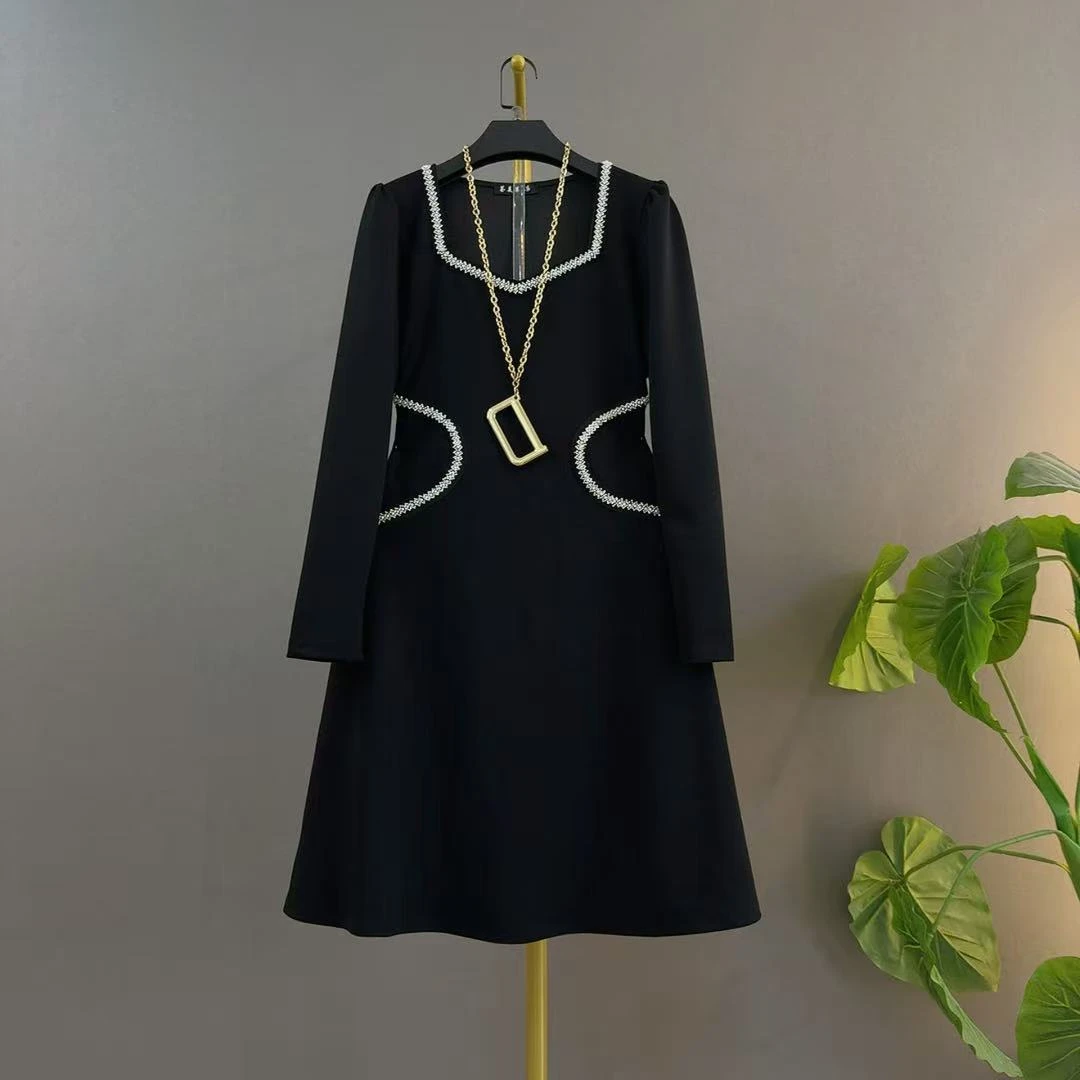 方领长袖名媛风大码秋季连衣裙秋冬小香风网红气质拼接撞色苹果型