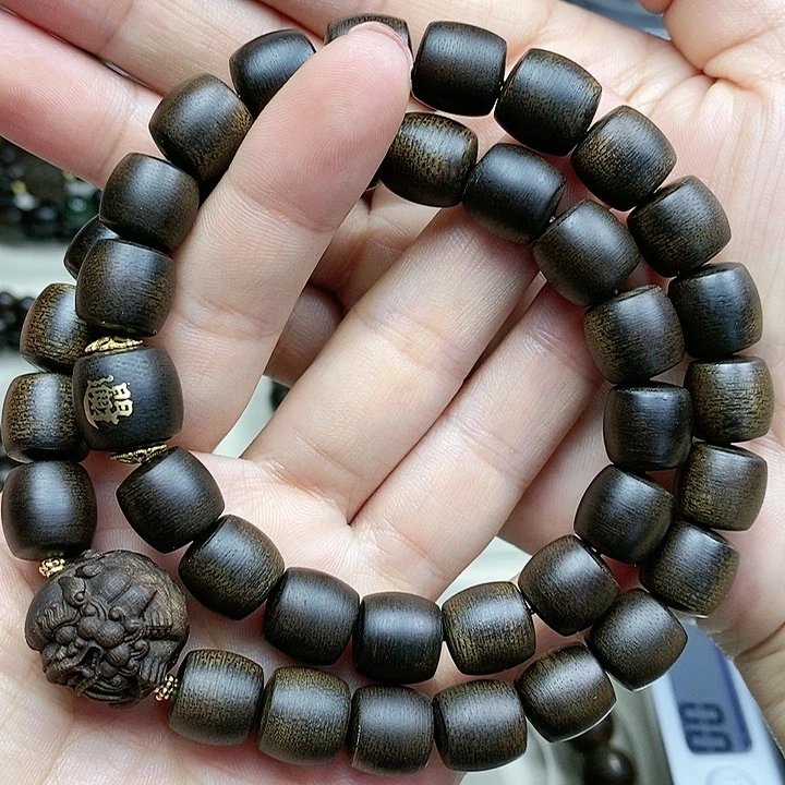 沉香手串中****备越南芽庄白奇楠沉水料