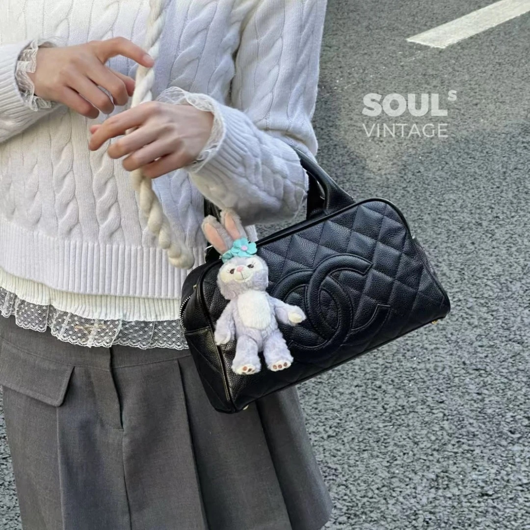 95新 Chanel/香奈儿 黑色 荔枝牛 小号保龄球单肩包/675385442