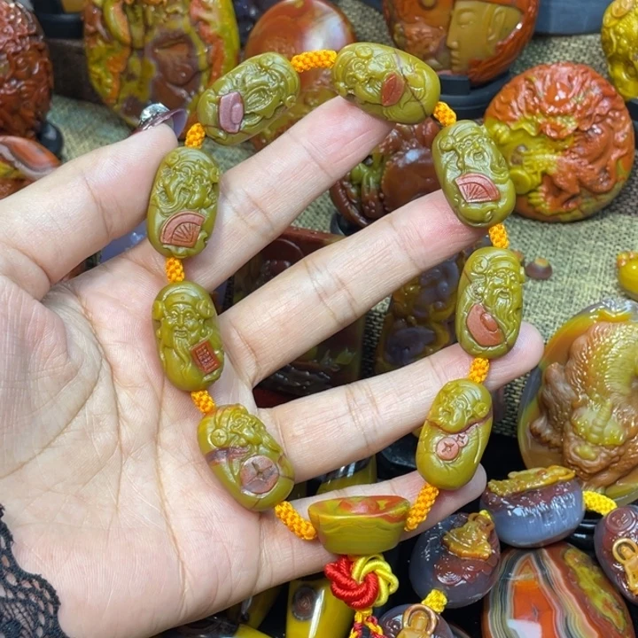 玛瑙/玉髓未镶嵌珠宝奇石刘大湾，财神手持5888