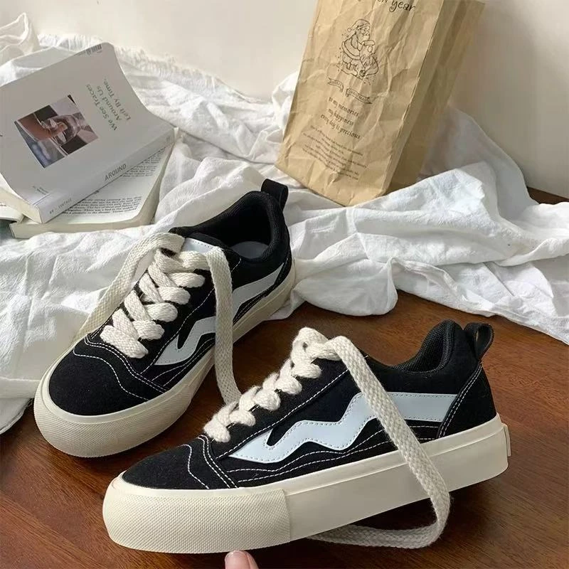 K8-11 黑色百搭时尚板鞋女2024新款潮流韩版chic学生休闲小白鞋潮