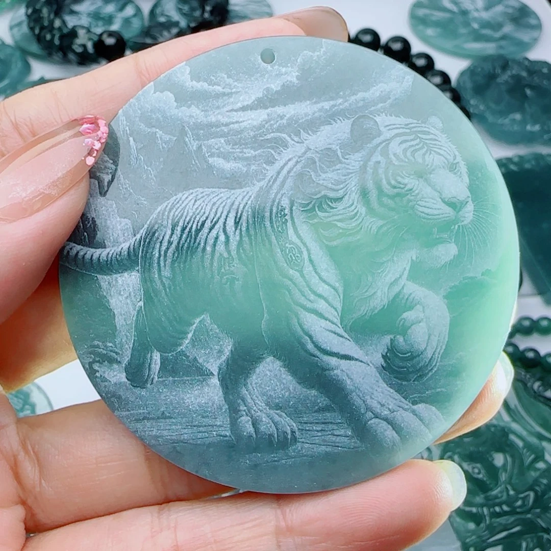 颈饰未镶嵌翡翠多样性发货天然的A货翡翠