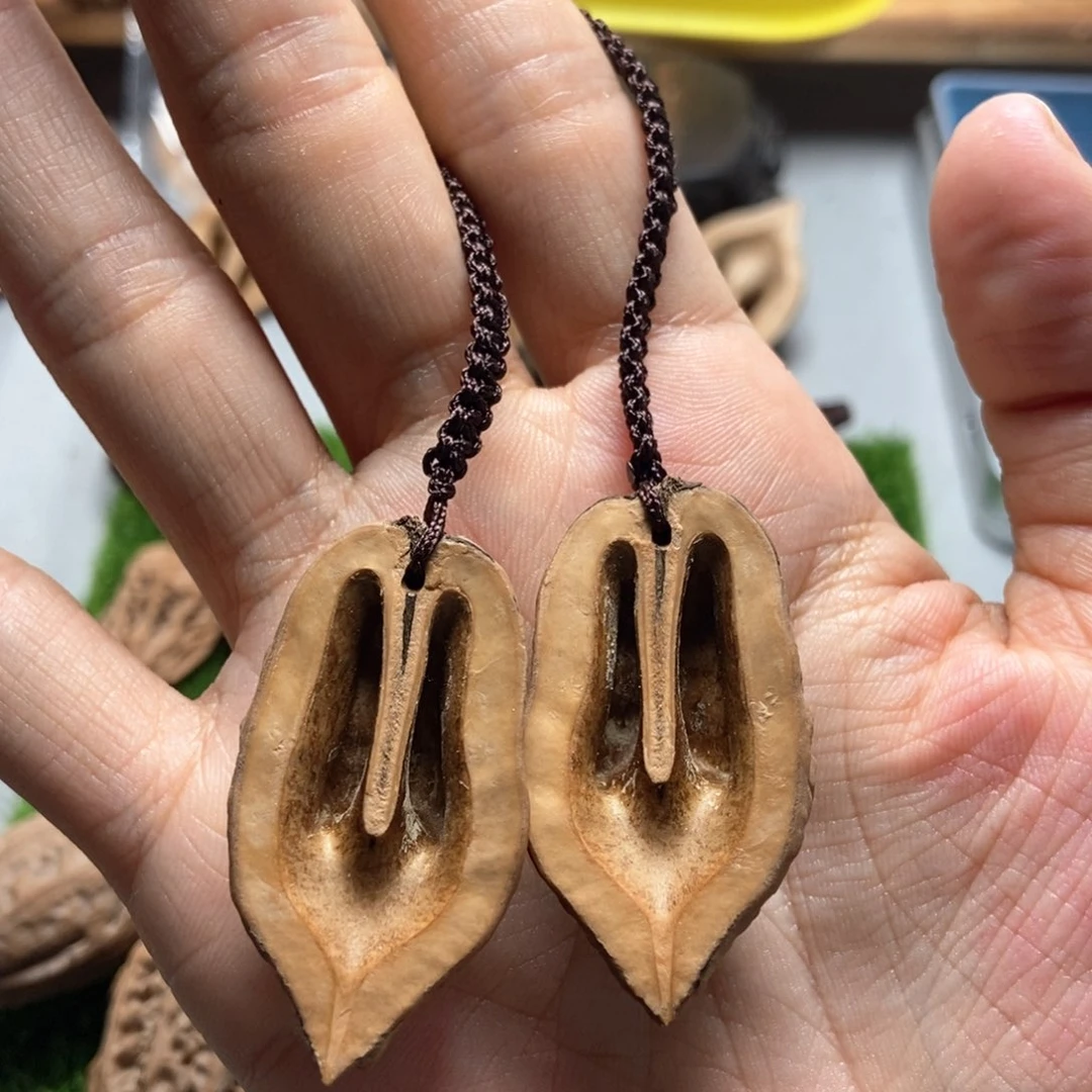 文玩核桃吊坠暴***?秋子