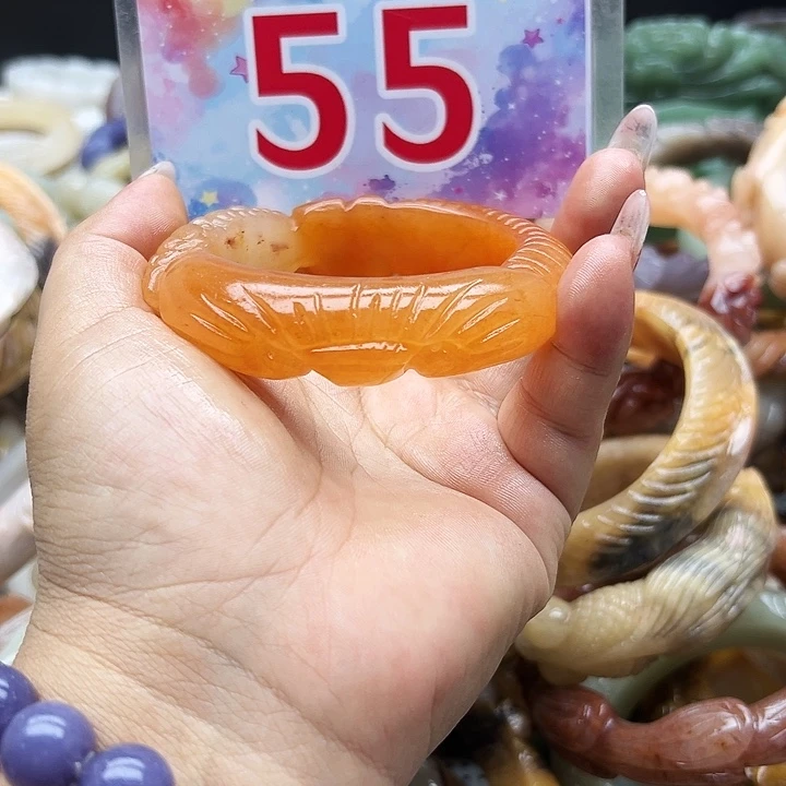 未镶嵌手镯石英岩玉
