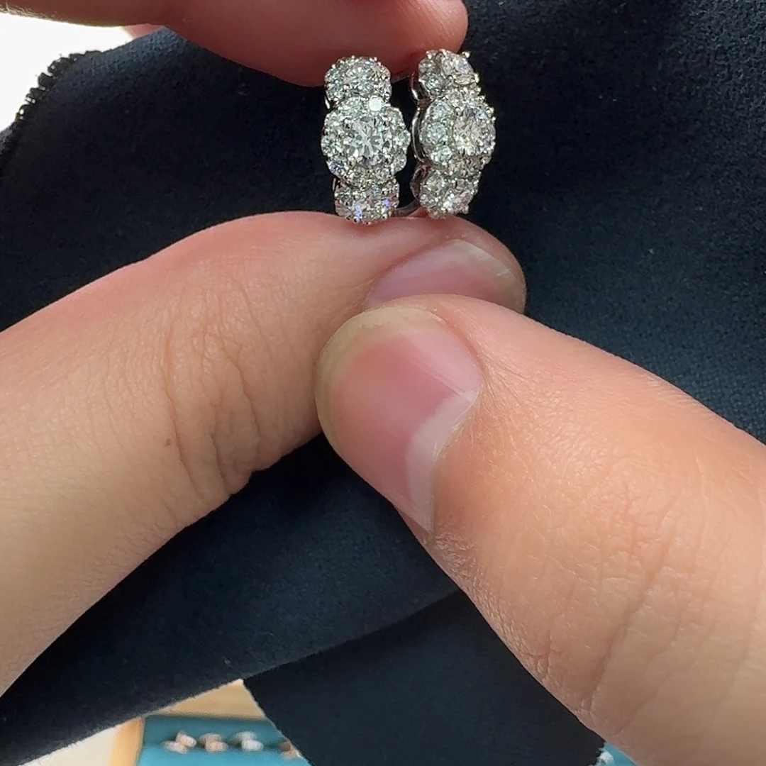 耳饰18K金镶嵌钻石微*.耳包扣icon款