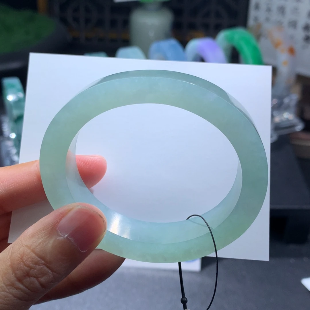 未镶嵌手镯定制翡翠