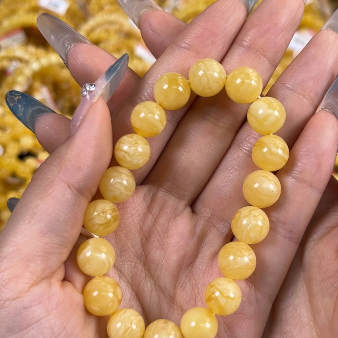 裸石琥珀未镶嵌浓蜡妖花