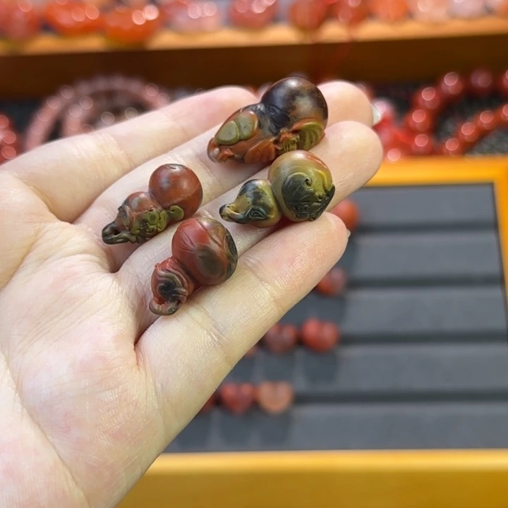 娜***征南红玛瑙未镶嵌珠宝半成品包浆葫芦打包