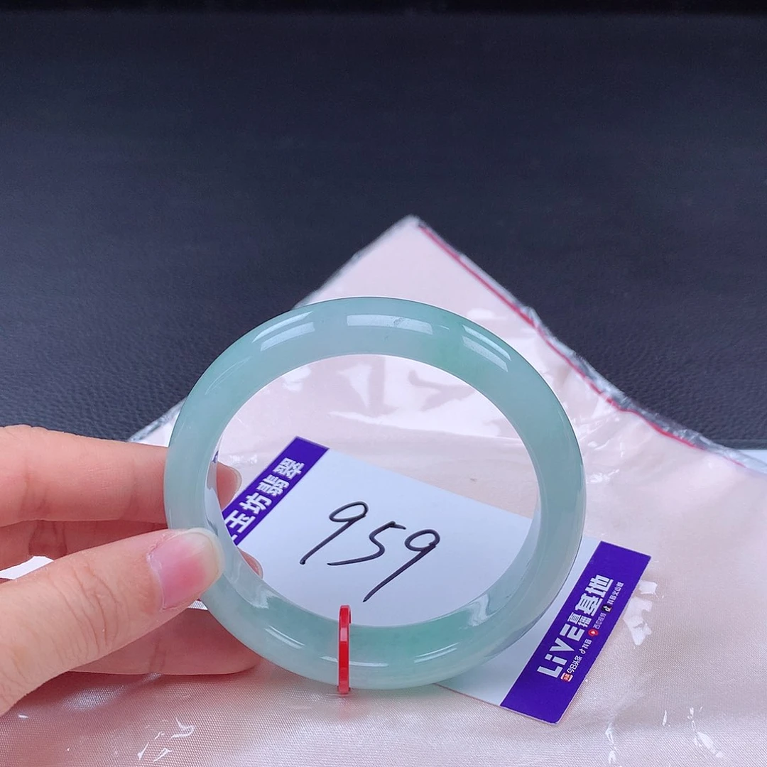 翡翠手镯未镶嵌手镯001749