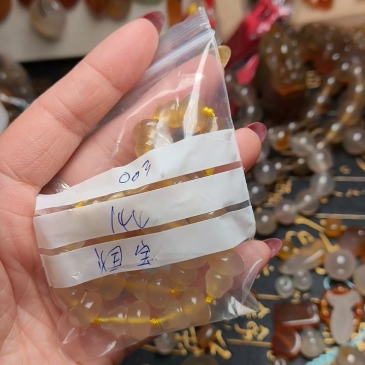 润****玛瑙/玉髓未镶嵌颈饰003
