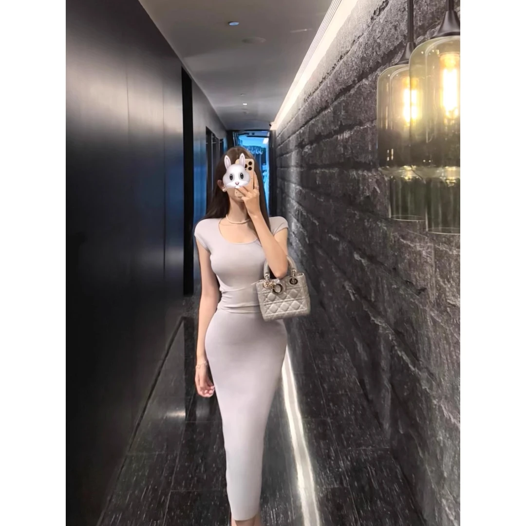 夏季新款气质轻奢高级感修身显瘦绑带设计圆领短袖连衣裙女中长款