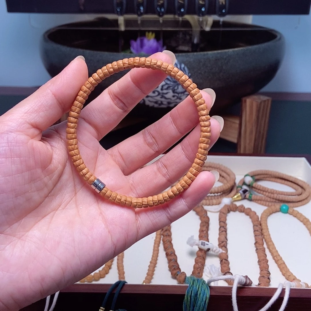 柏香籽/百香籽吊坠68.8