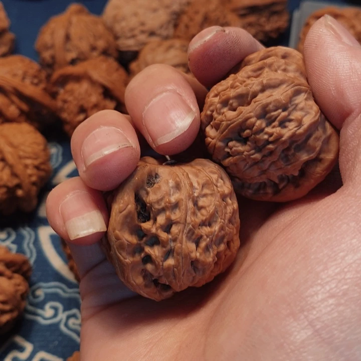 最***见桃核吊坠38全品白狮子