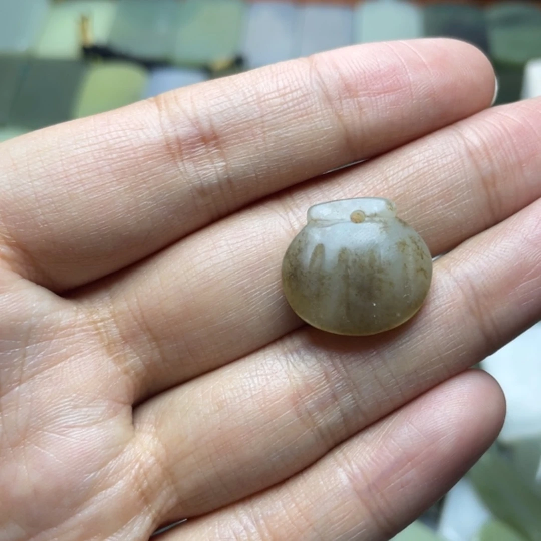 【闪购商品】颈饰未镶嵌和田玉