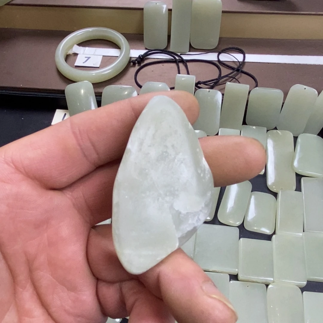 颈饰未镶嵌和田玉平*哥077