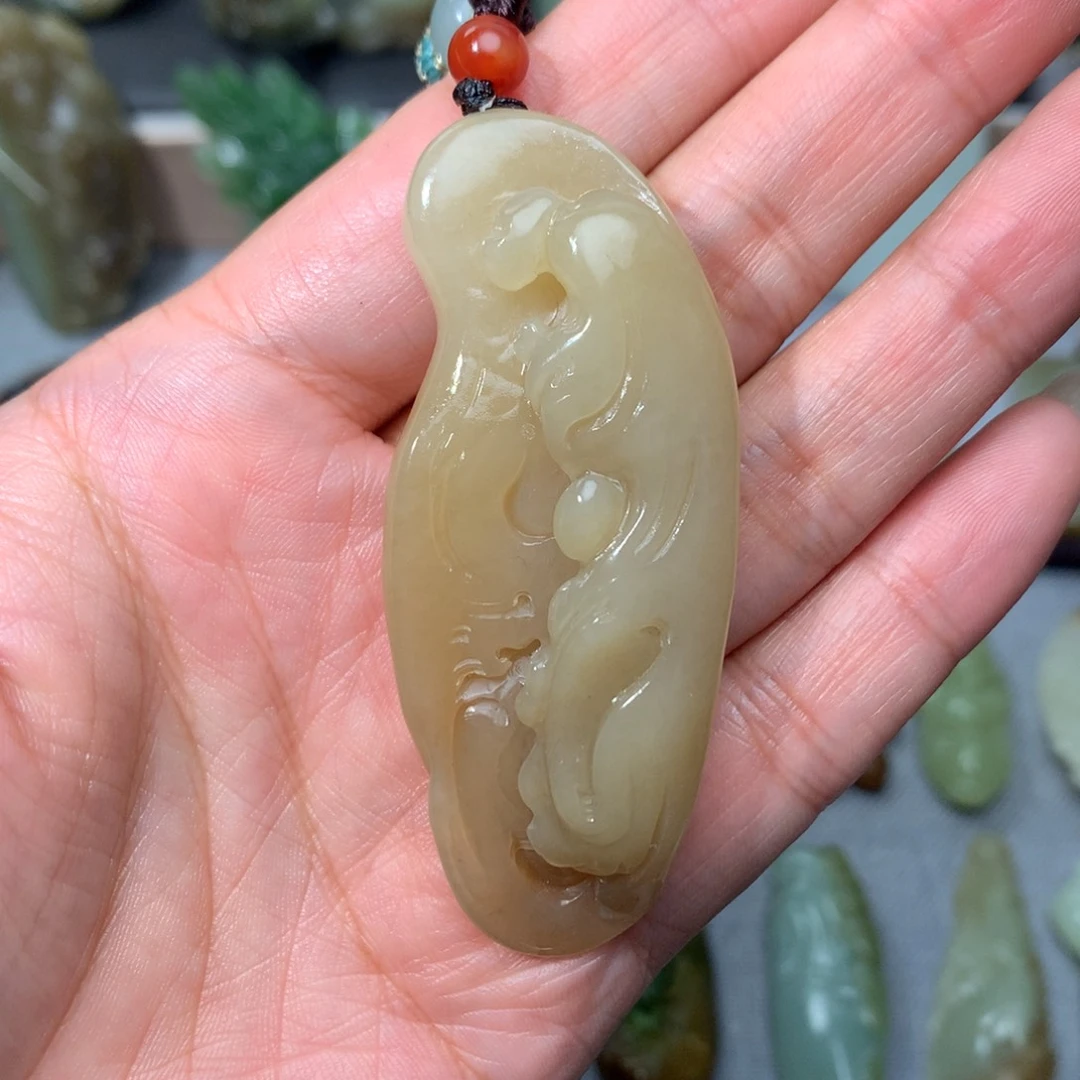 颈饰未镶嵌和田玉