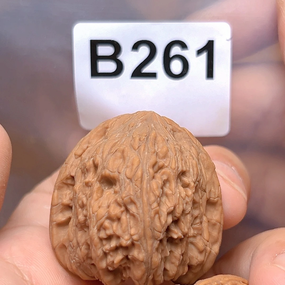 文玩核桃吊坠38密纹