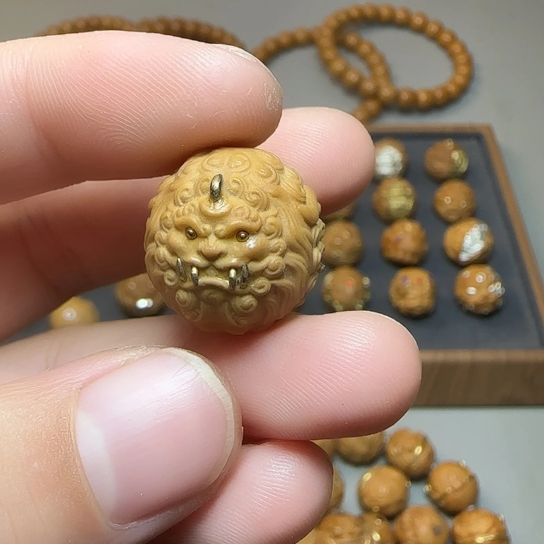 猴头核桃吊坠唐诗镶嵌