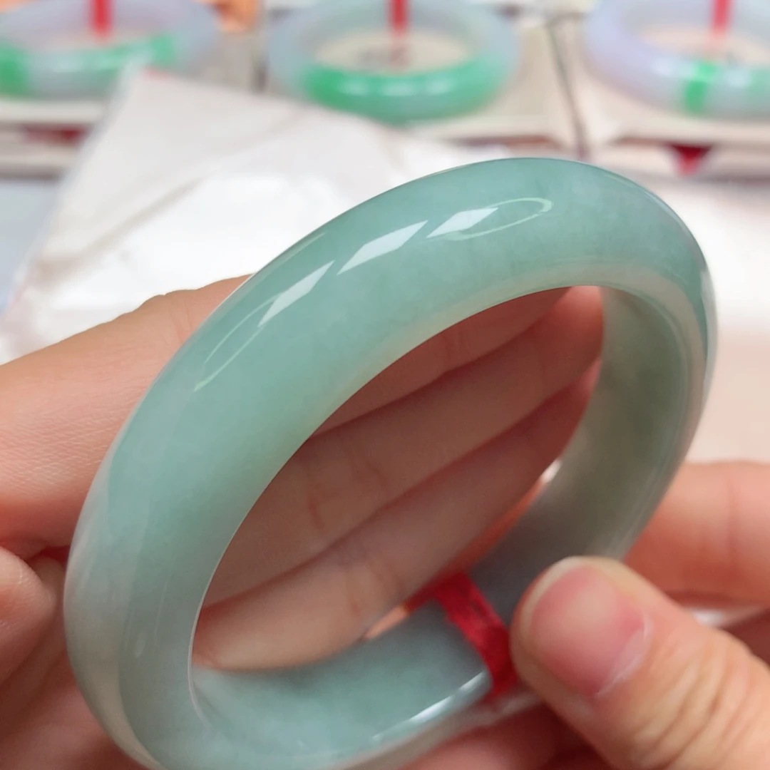 翡翠未镶嵌手镯冰胶满色果绿底5556