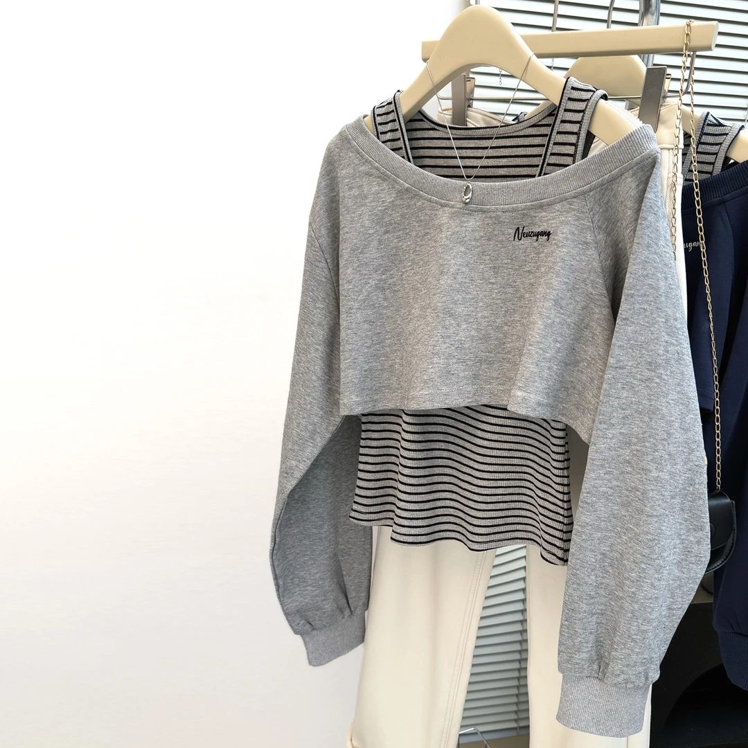 灰色斜肩条纹拼接长袖T恤假两件套女韩系休闲设计感吊带背心套装