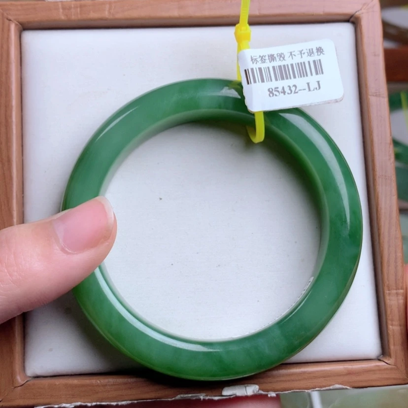 【闪购商品】和田玉（糖玉）手镯未镶嵌55