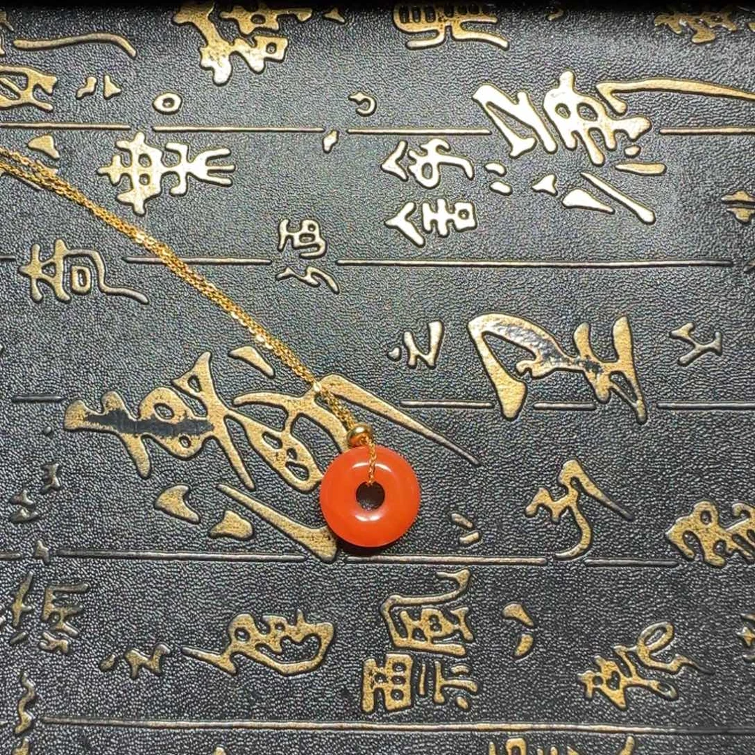 无***…南红玛瑙银S925镀金镶嵌吊坠(赠链)原矿大黑洞面包圈吊坠