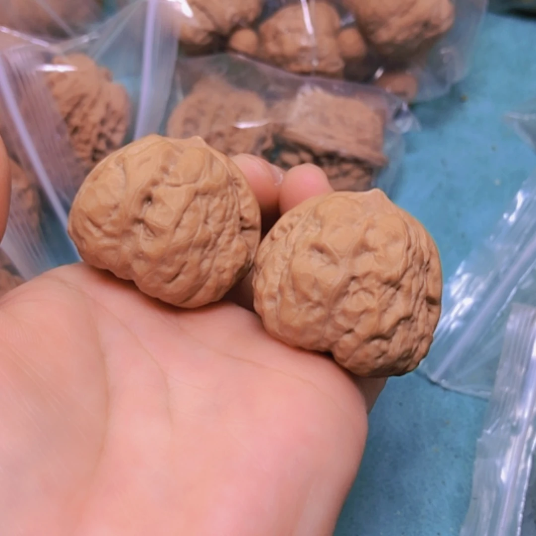 【闪购商品】摆件核桃37蛤蟆头修尖