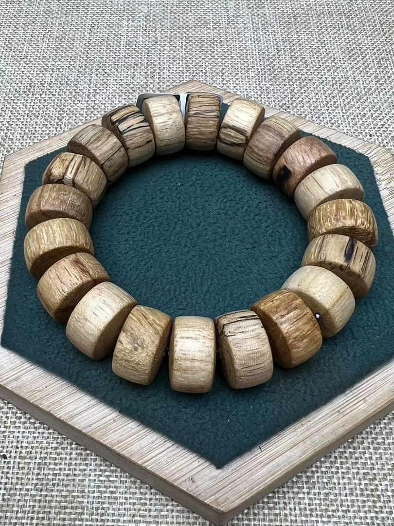 B114海南尖峰岭沉香18mm