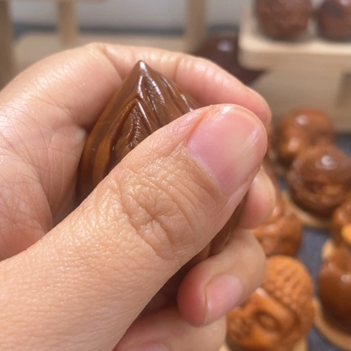 橄榄核手串/手链车*士四面