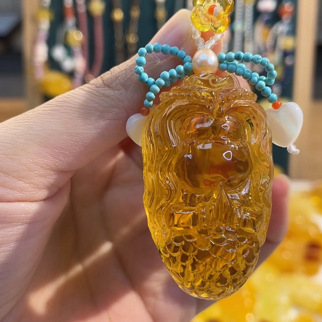 琥珀未镶嵌裸石吊坠