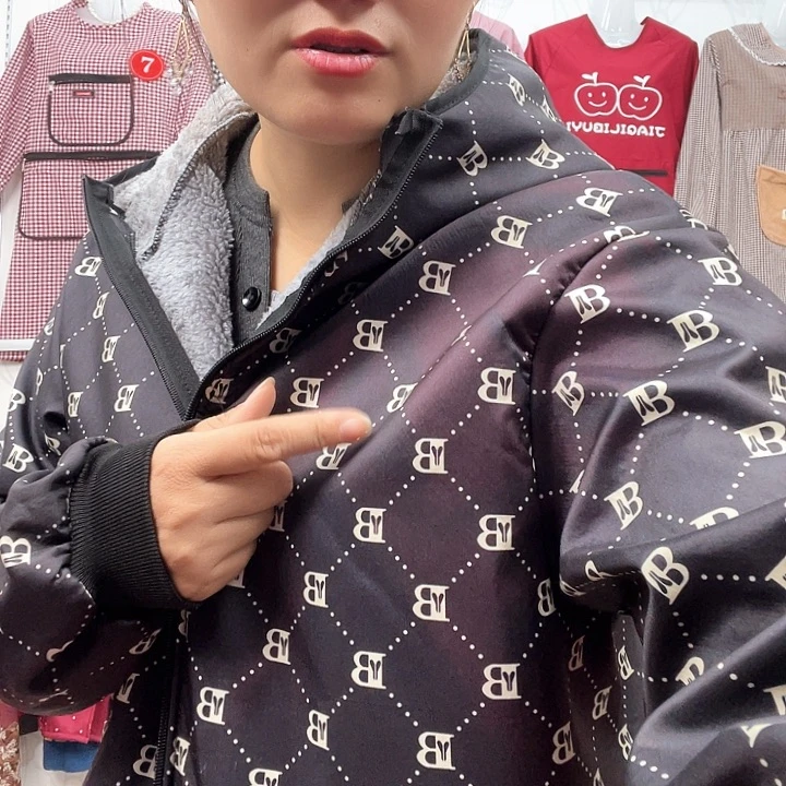 *****加绒两件瑕兹颜色随机