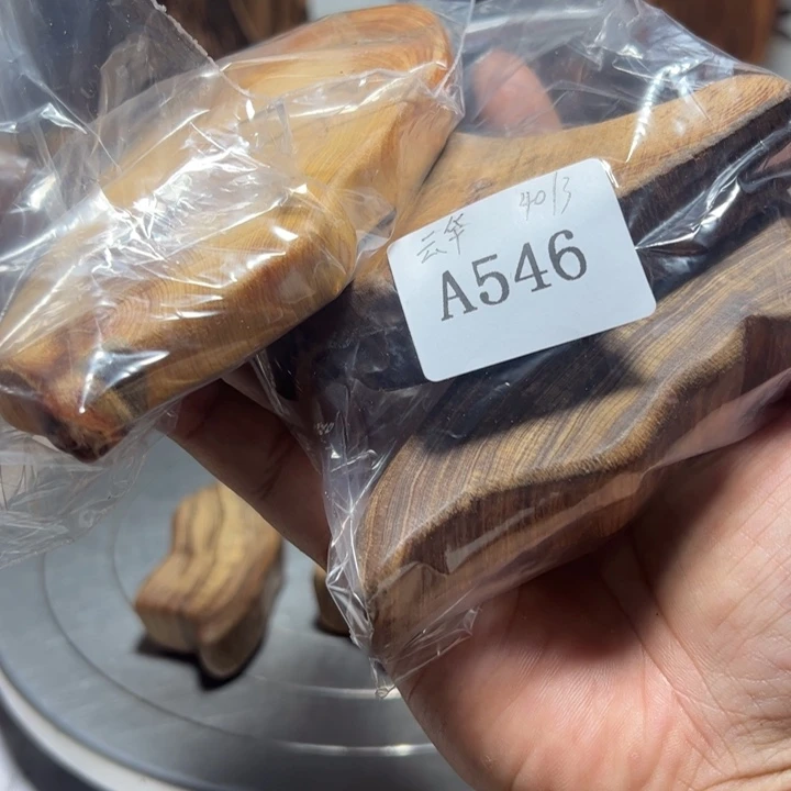 云***华木一物一拍风化摆件40元