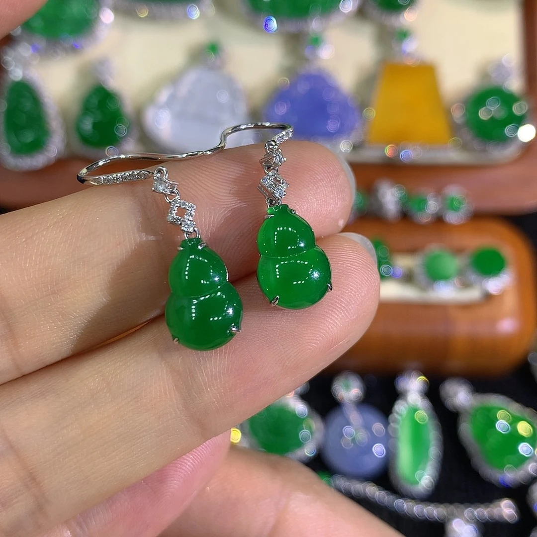 翡翠18K金镶嵌耳饰葫芦耳勾