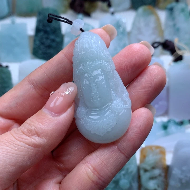 定制翡翠未镶嵌观音