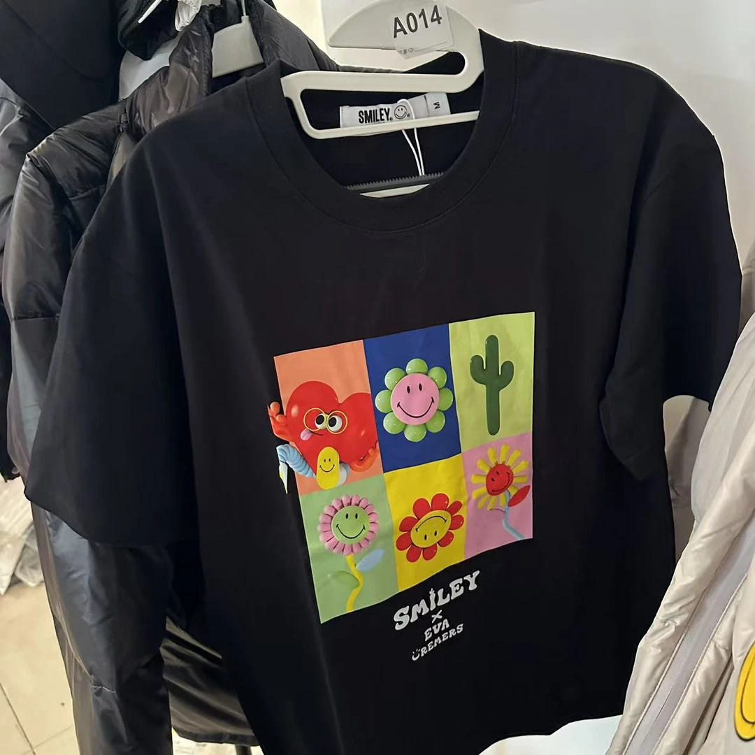 笑脸短t百搭款短袖