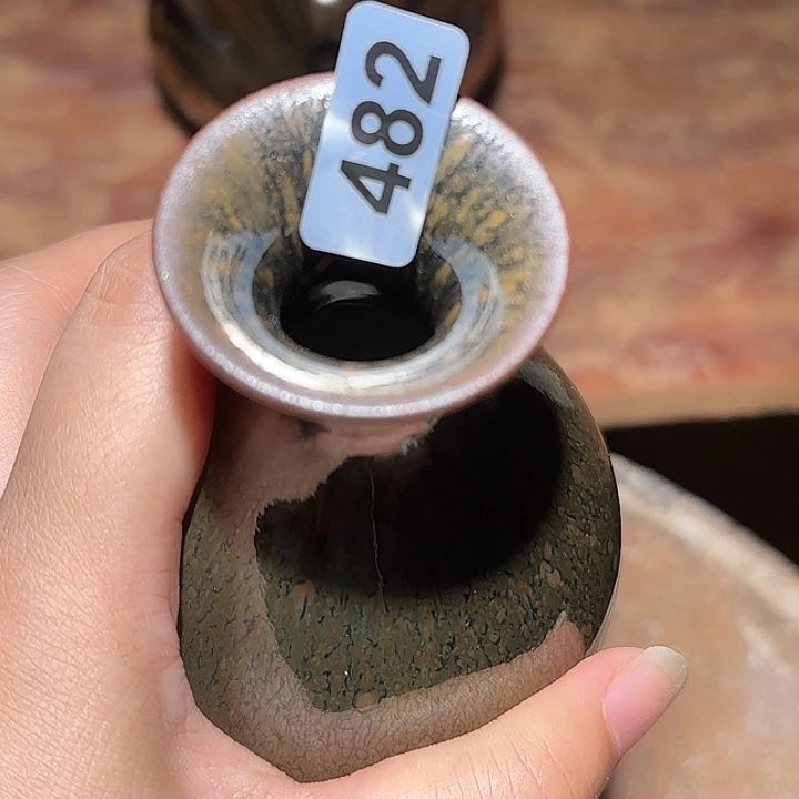 茶盏只为自己能过日子了