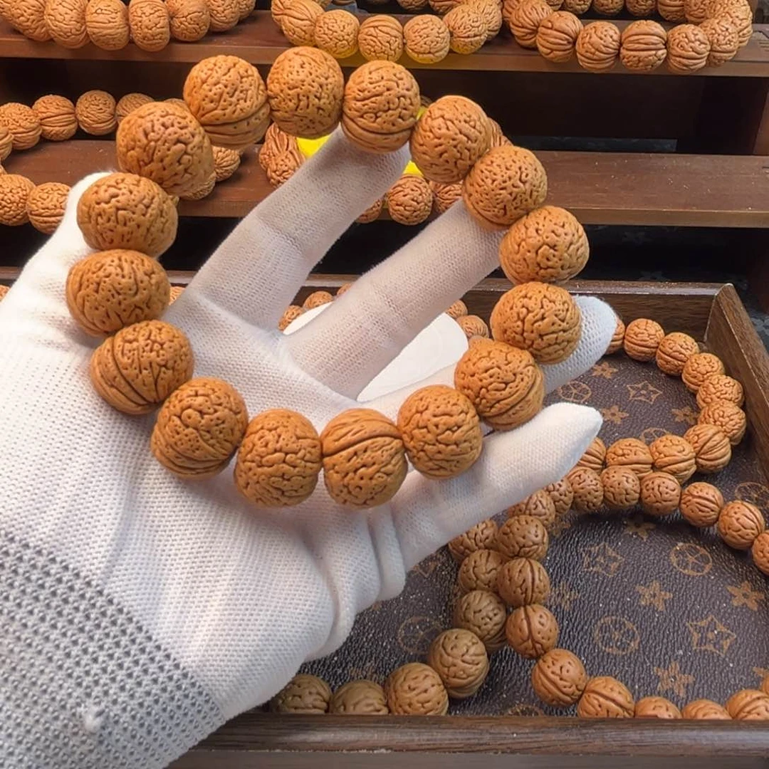 张***龟桃核手串大满天星