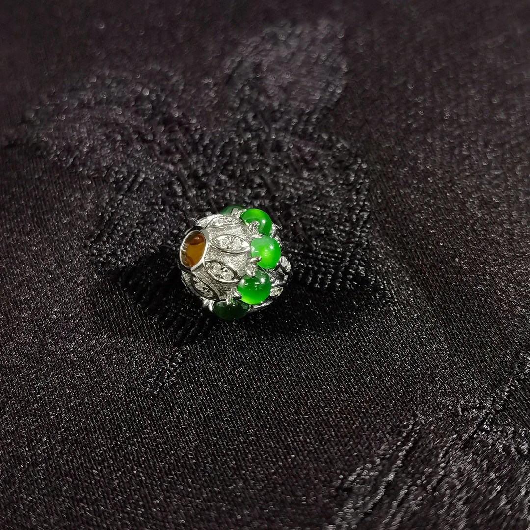 18k金小炸光翡翠路路通