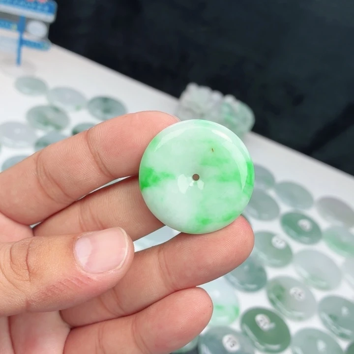 翡翠未镶嵌颈饰缅甸天然A货翡翠33.4-5.9