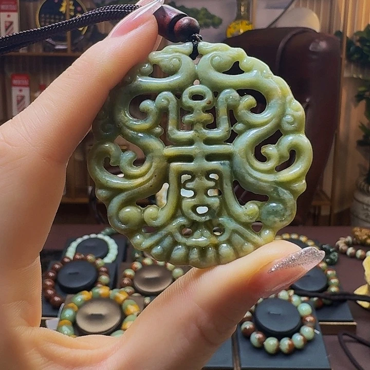 蛇纹石玉手串未镶嵌