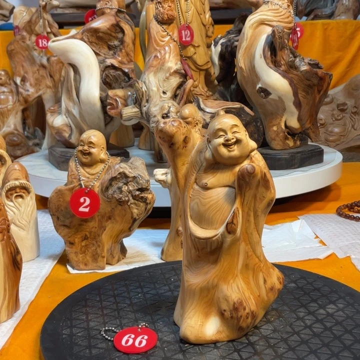 柏木（崖柏）✰****崖柏  弥勒