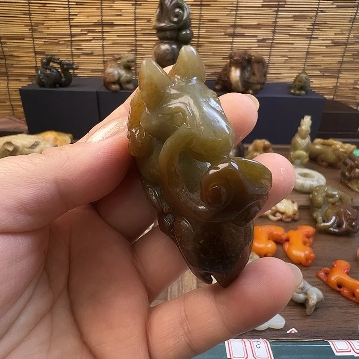 未镶嵌和田玉（糖玉）挂件