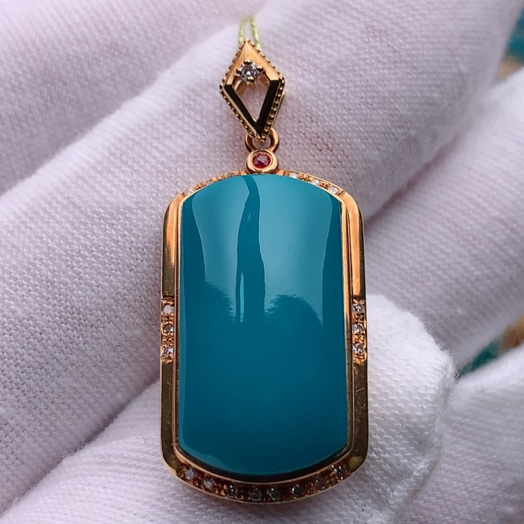 18K金镶嵌绿松石珠宝奇石