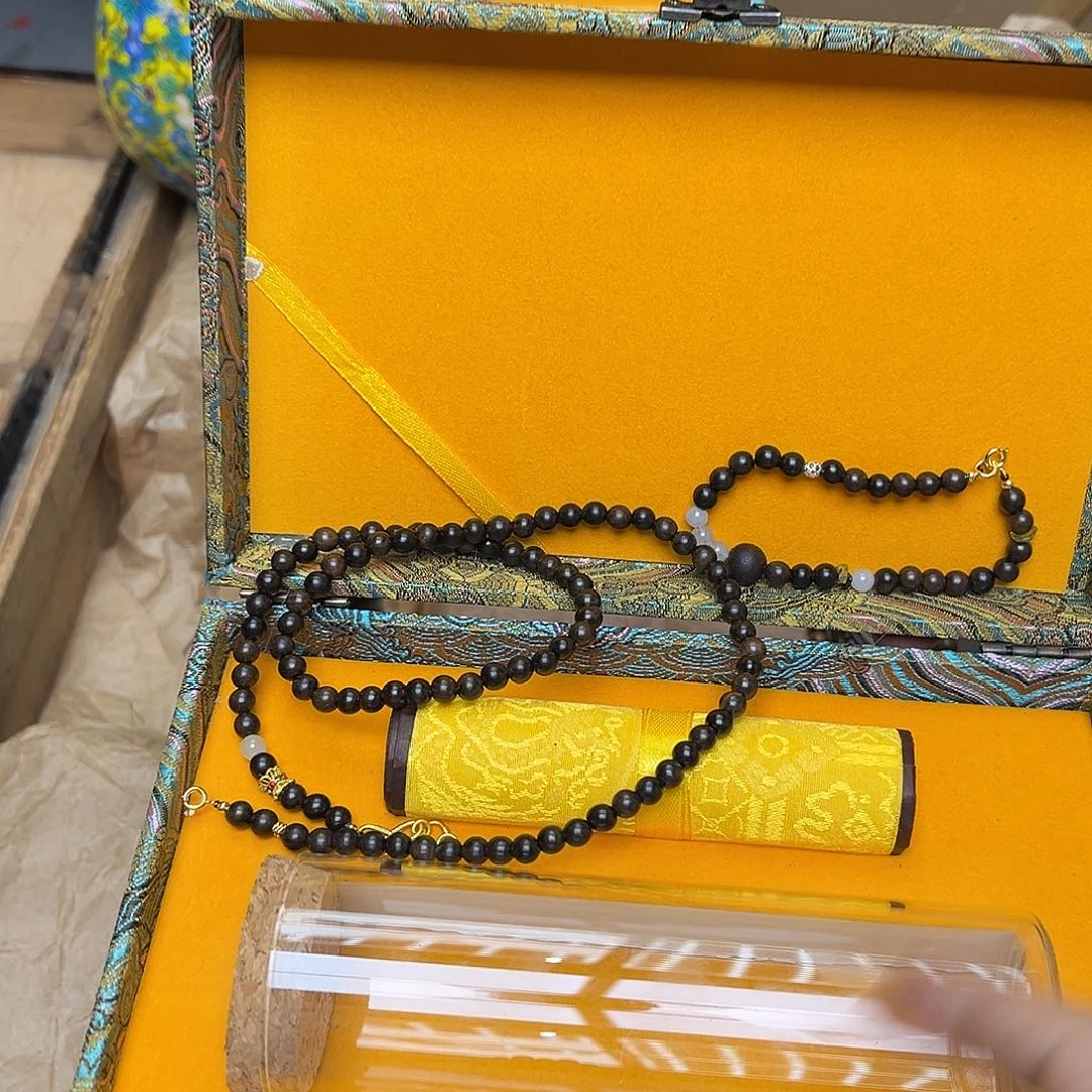 大叶紫檀（黑酸枝木类）