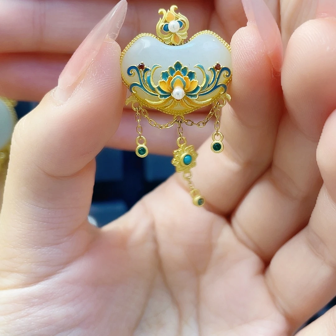 和田玉银S925镀金镶嵌颈饰