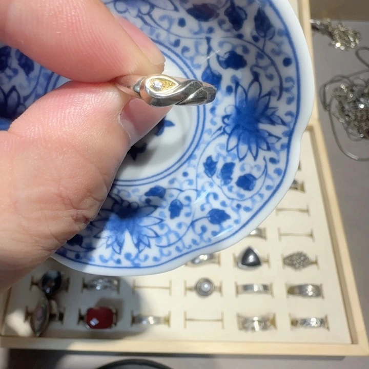 瓷片吾*蜂瓷器的制作工艺和
